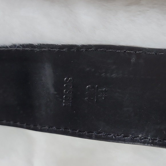 Authentic LV Damier Graphite Belt M9808 110/44 - Picture 7 of 10